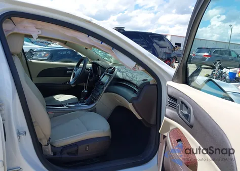 2013 Chevrolet Malibu 1Lt z USA, uszkodzony, nr VIN 1G11C5SA0DF137448